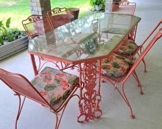 The Worth of Woodard chairs and patio table