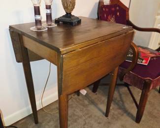 Wood drop leaf side table