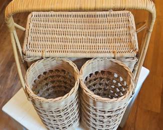 Wicker Picnic Basket with Bottle Holders