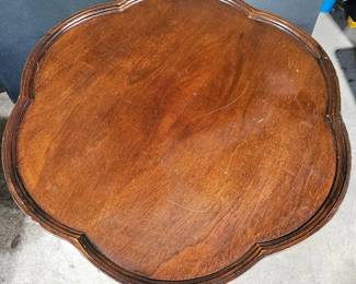 Tiffin Pedestal Table second image