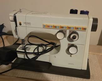 Viking Husqvarna Sewing Machine