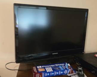 Magnavox Flat Screen TV with Builtin DVD Player