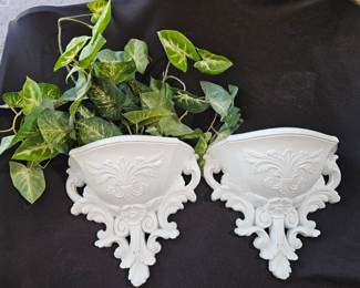Pair of White Acanthus Leaf Wall Planters