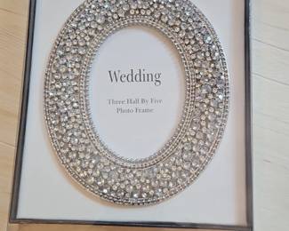 Oval Rhinestone Wedding Photo Frame