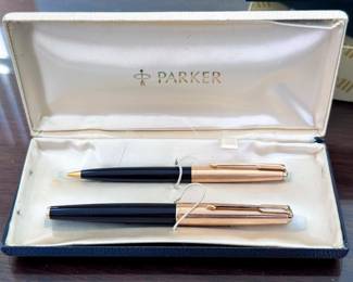 Vintage Parker 61 Fountain Pen & Mechanical Pencil Set Black Gold Filled Caps in Original Box
