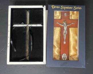 Silver tone and Devon Signature Series Crucifix