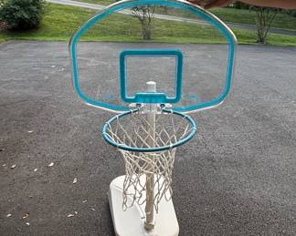 DunnRite Splash and Shoot Portable Basketball Hoop