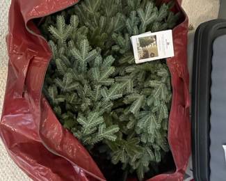Balsam Hill Easy Plug Artificial Christmas Tree