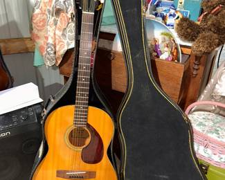 Yamaha Guitar FG-75