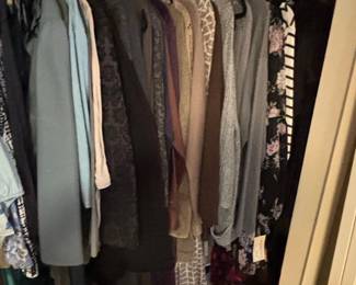 Assorted Womens Clothing Lot third image