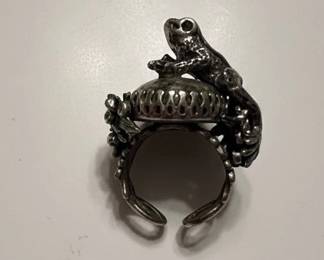 Silver Frog Ring with Epidote Gemstone third image