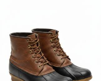 Assorted Footwear Collection Including Boots, Casual Shoes, and Sandals fifth image
