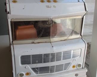 Tonka Indian Winnebago Camper Toy second image