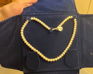 Cultured Pearl Necklace with k Gold Clasp second image
