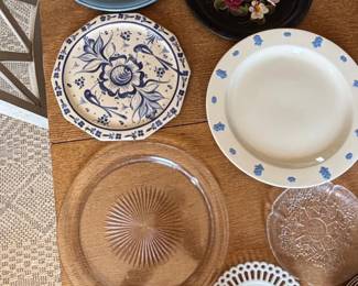 David Carter Brown On The Farm Rooster Plate Collection