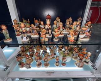 COLLECTION OF HUMMEL FIGURINES