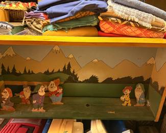 Snow White and the Seven Dwarves Diorama