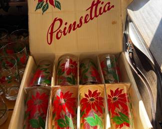  Vintage Christmas Poinsettia Glassware