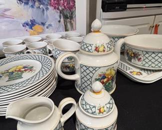 Villeroy and Boch "Basket" Service for 10 Plus Serving Pieces!