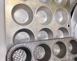Mirro Cup Muffin Pan