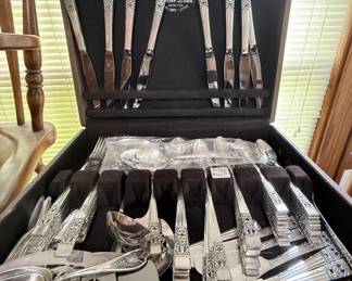 Pacific Silver Lining Radiance Silver Flatware Set