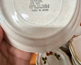 Mikasa Strawberry Festival EB Dinnerware