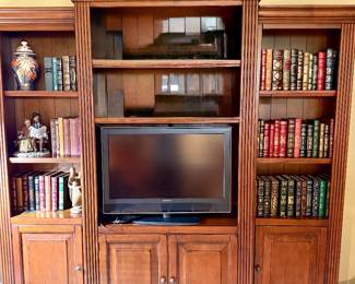 Stickly three piece bookshelf wall unit