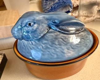 Sigma Bunny Crock