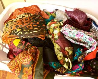 Ladies Scarfs