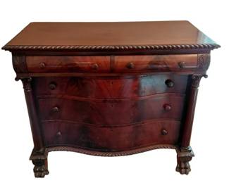 Vintage Early AmericanStyle Mahogany Colored Wooden Chest