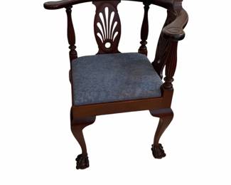Vtg. Chippendale Style Mahogany Corner Chair