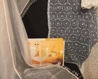 Bed Canopys And Curtains