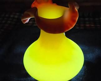 03 Fenton Burmese Uranium Glass Vase