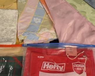 Decorative Cloth Table Cloths And Napkins