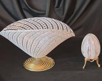 Murano Art Centerpiece And Murano Latticino Ribbon Egg