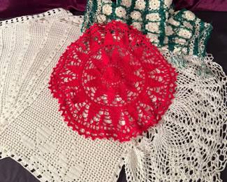 Crocheted Doilies 7 Placemats, 1 Red Round, 1 White Round, 1 Greenwhite Pillow Sleeve