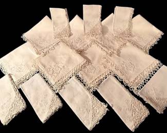 Set Of 8 Vintage Crocheted Linen Placemats And Napkins