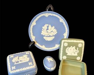 4 piece wedgwood Jasperware Trinket box and Plate Collection