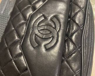 Vintage Chanel handbag 