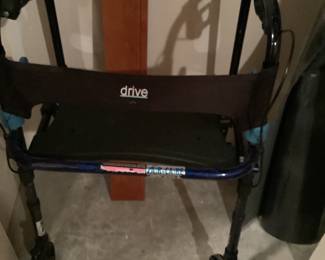 Walker / mobility aid