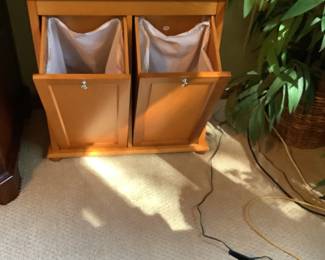 Wood Hamper