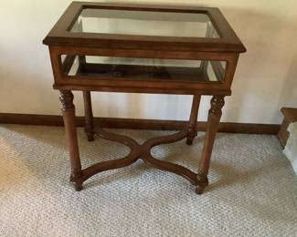  display table