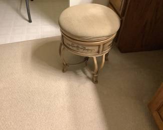 Swivel Bar Stool