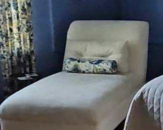 chaise