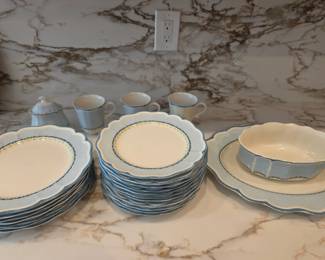 dishesblue