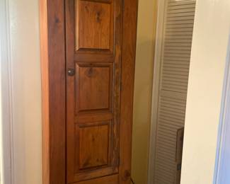 Lovely cabinet!