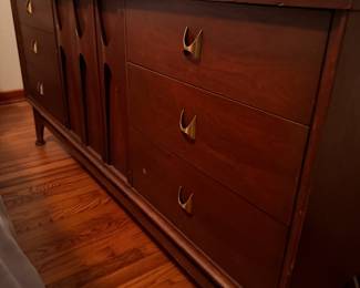 Rural Area Blue Moon Estate Sale w/ Vintage, Furniture & Art