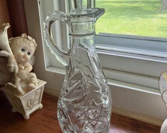 Rural Area Blue Moon Estate Sale w/ Vintage, Furniture & Art