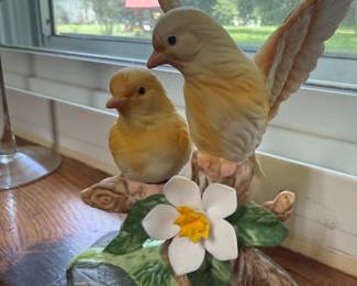 Rural Area Blue Moon Estate Sale w/ Vintage, Furniture & Art