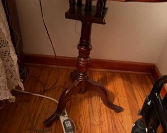 Rural Area Blue Moon Estate Sale w/ Vintage, Furniture & Art